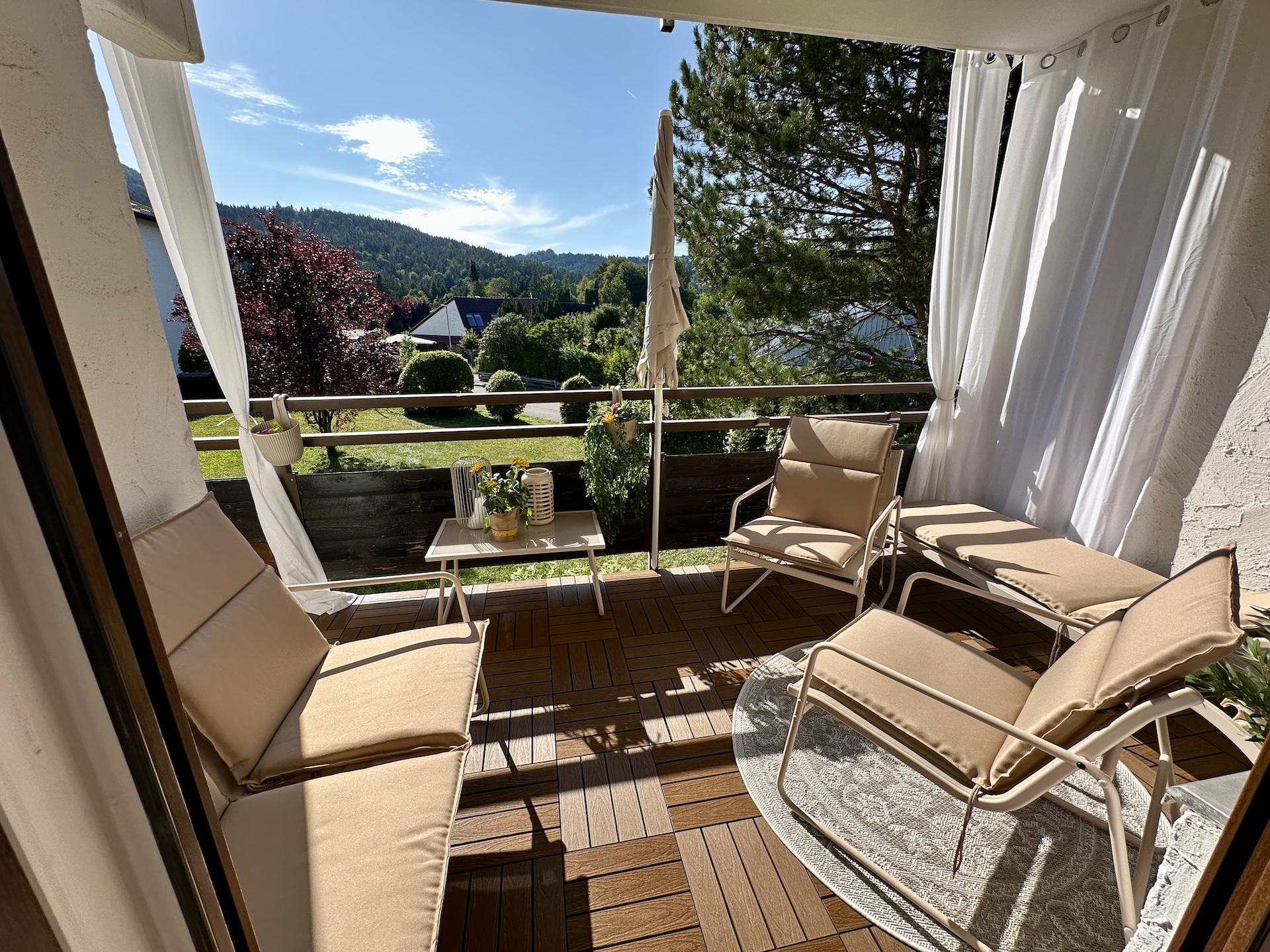Balkon mit Blick ins Grüne